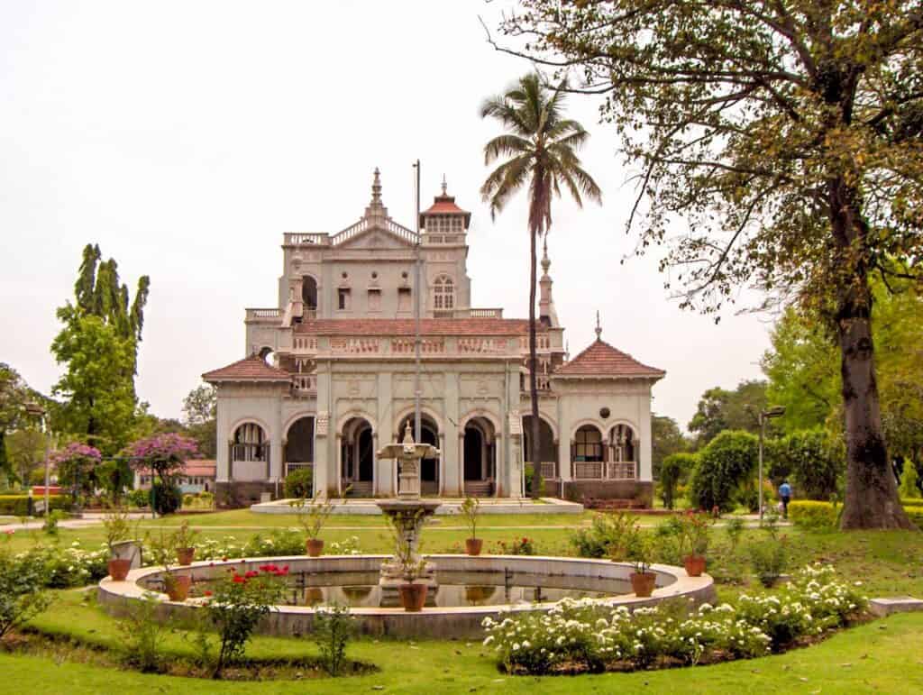 AGA KHAN PALACE Pre wedding Location in Pune