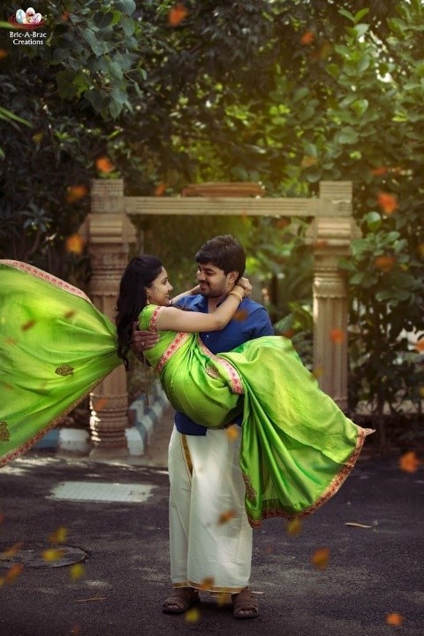 Pre-Wedding Photoshoot Ideas: 6 Unique Couple Poses to Capture the Magic  Between Partners Before the Big Day | News | Zee News