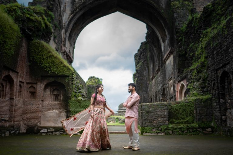 Indian Pre Wedding Couple Poses And Photoshoot Ideas