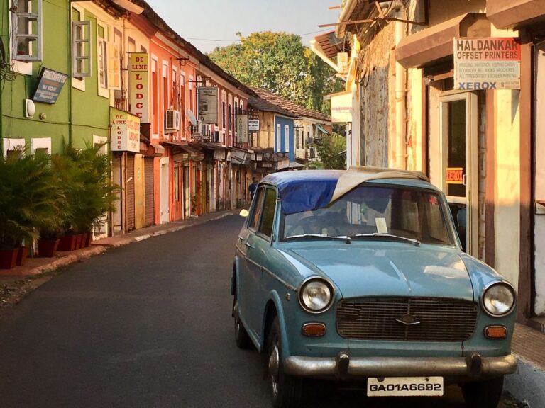 Goa Streets Pre wedding Photograpy Ideas